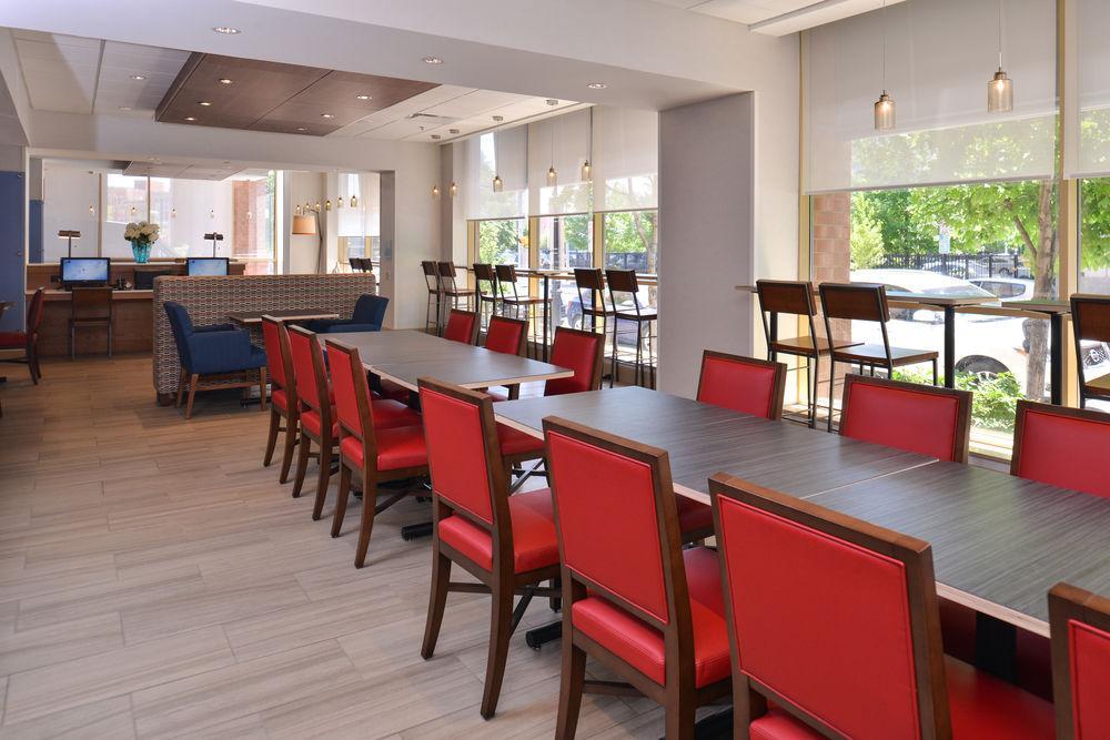 Holiday Inn Express & Suites Buffalo Downtown By Ihg Экстерьер фото