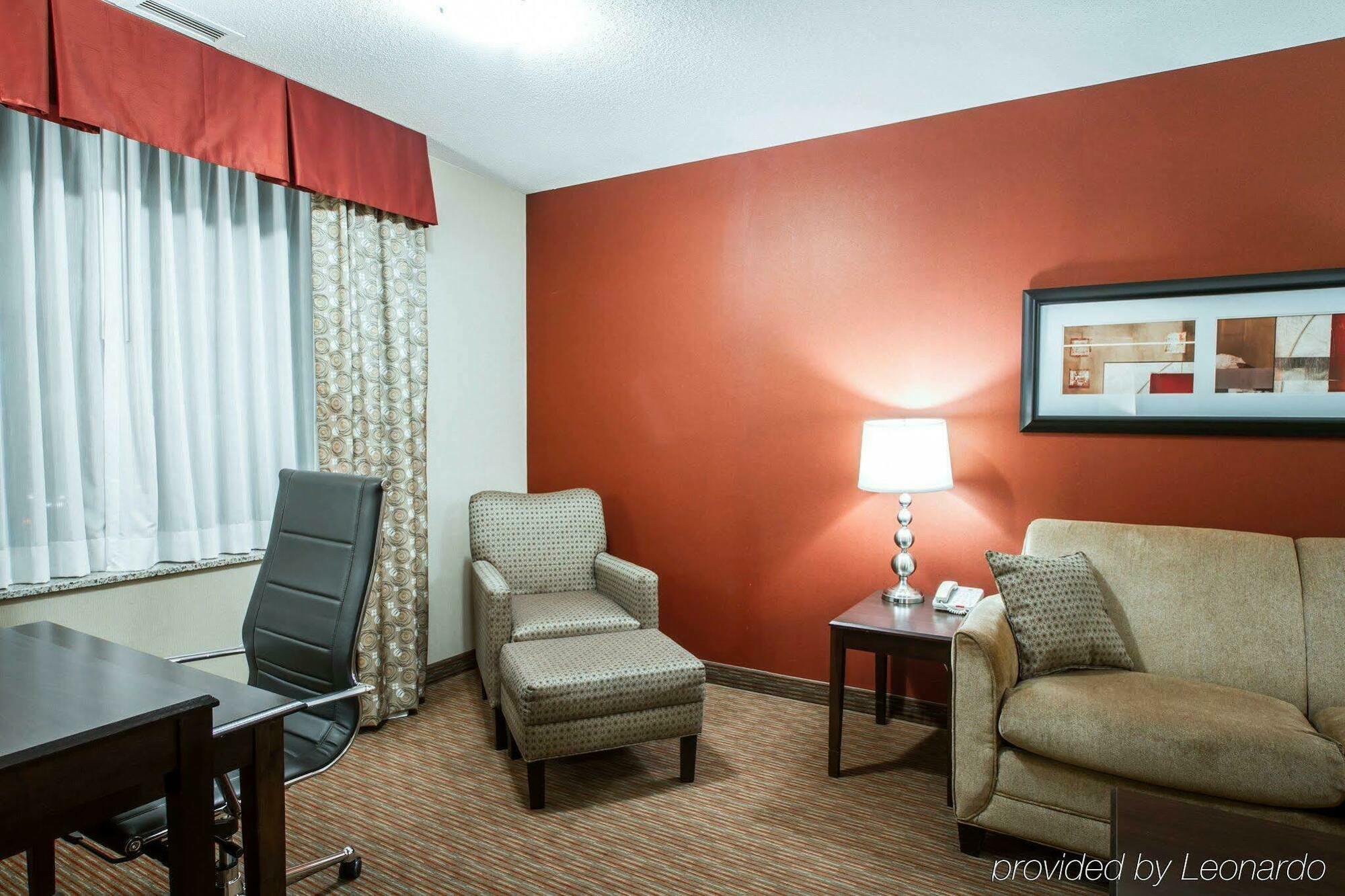 Holiday Inn Express & Suites Buffalo Downtown, An Ihg Hotel Экстерьер фото